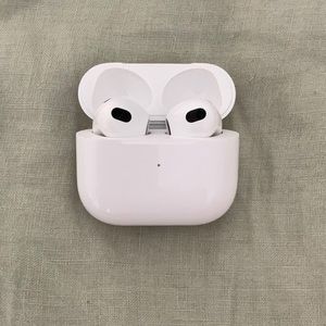 Apple AirPods 3rd Generation